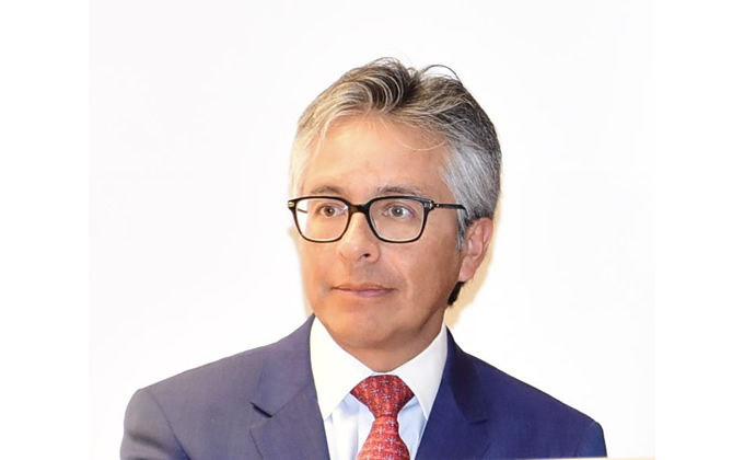 Dr. Martín Sangueza